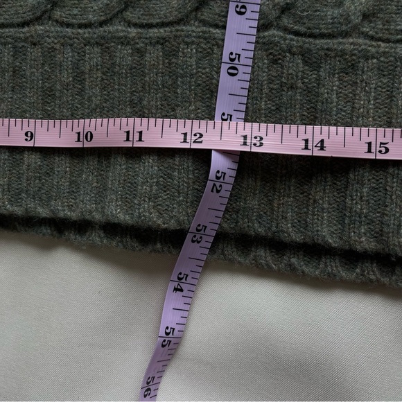 Ralph Lauren Cable Knit Wool Cashmere Poncho Wrap Sage Green Bateau Neckline M/L - Picture 14 of 15